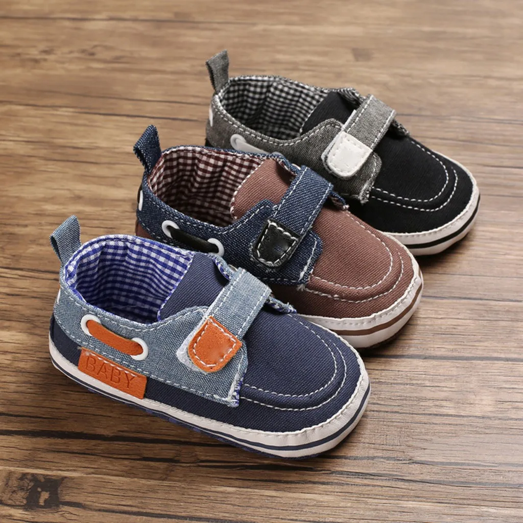 Парусиновая обувь для маленьких мальчиков удобная на плоской подошве малышей