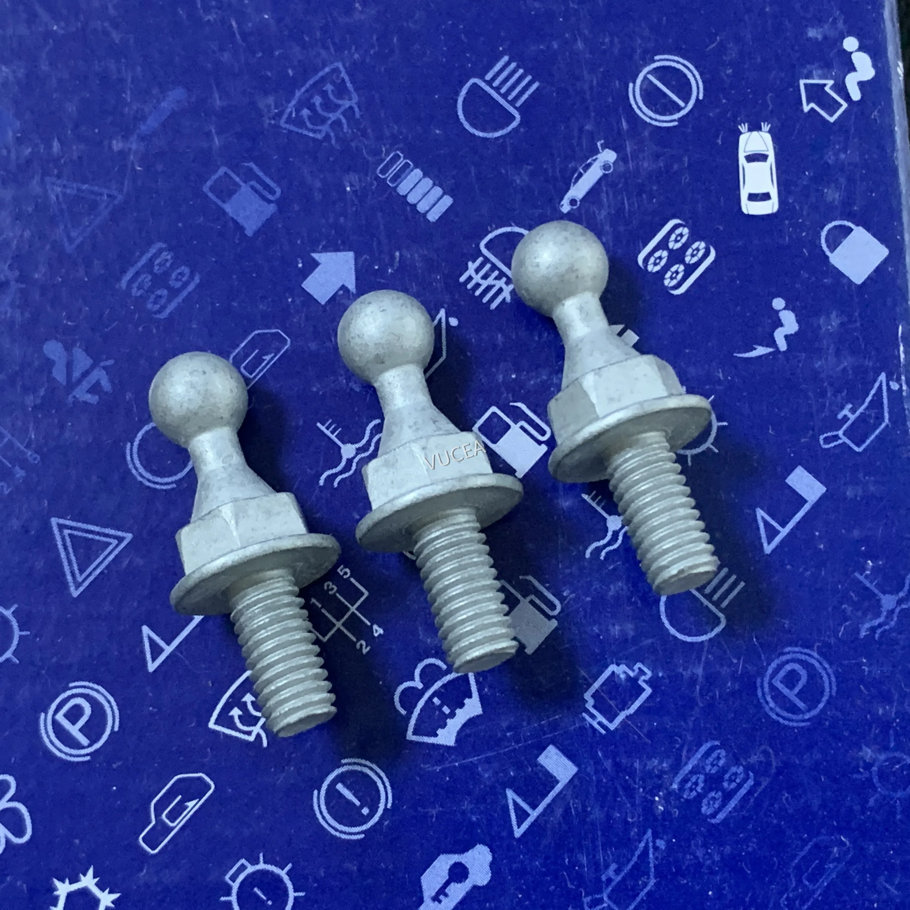 Пылезащитная крышка двигателя Монтажный болт для i30 i40 Creta IX25 1 6 Kia RIO 2017 OEM 292432B400 29243