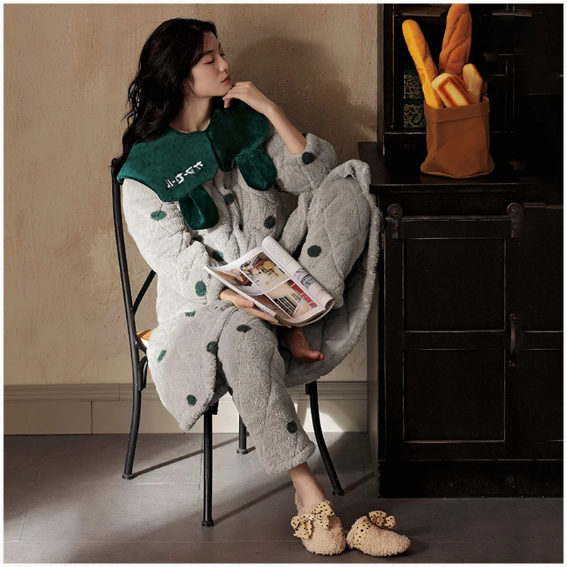 New Thicken Winter Pyjamas Women Three Layers of Cotton Coral Fleece Pajamas Loungewear Loose Pigiama Donna Clothes Women DI50SY