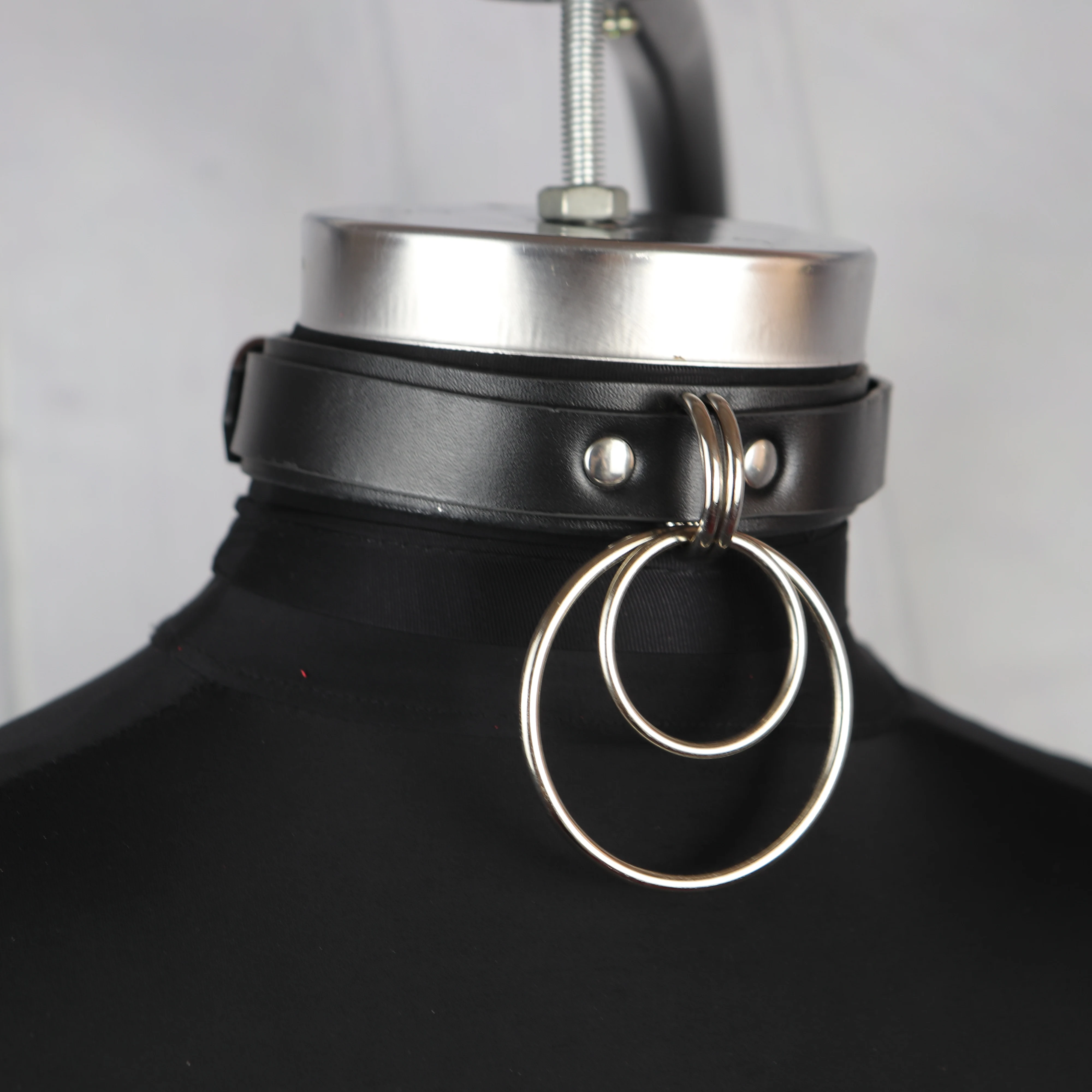 Кожаное ожерелье UYEE Бандажное чокер женский ремень сексуальное для танцев на