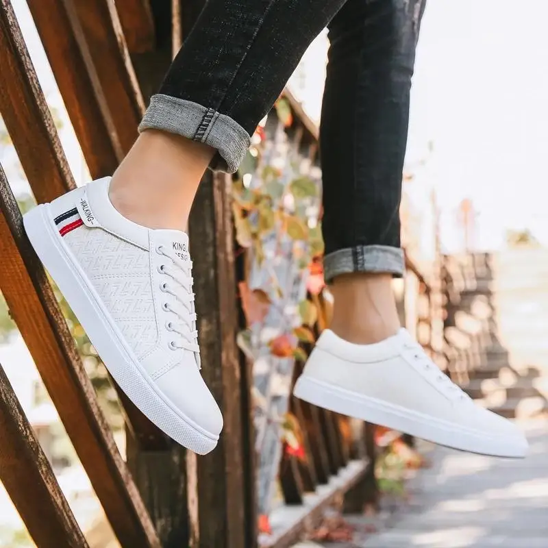 

Male Casual Sneakers Nice Spring Autumn Classic White Flat Shoes Waterproof Outdoor Sneaker Lace Up Male Sport Shoes
