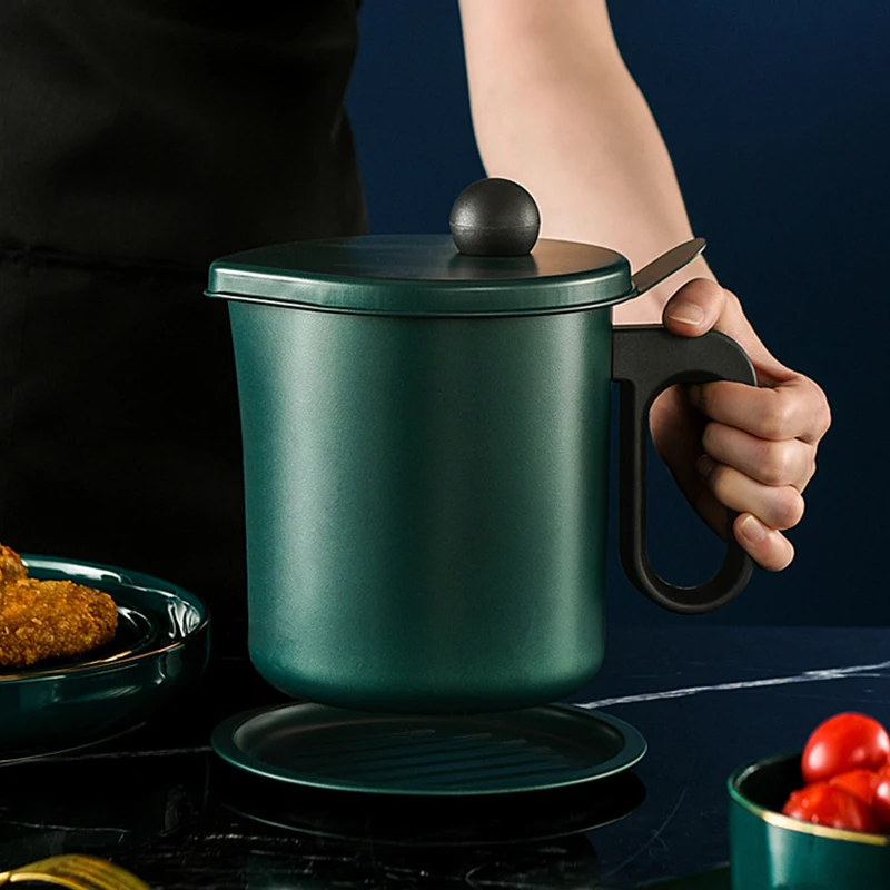 

Kitchen Stainless Steel Strainer Aluminum Oil Filter Pot Soup Grease Strainer 1.7L 57.5oz Oil Storage Pot Grease Keeper With Lid