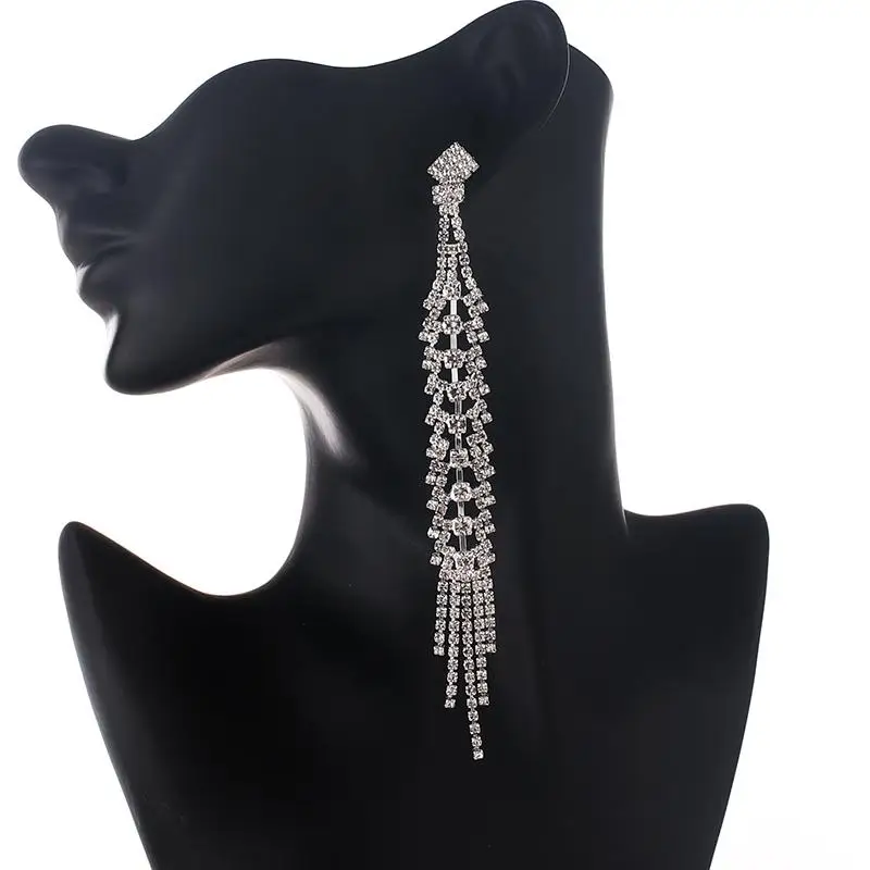 YFJEWE европейские и американские сексуальные темпераментные большие длинные висячие серьги с кисточками, стразы, серьги, преувеличенные женские ювелирные изделия E698