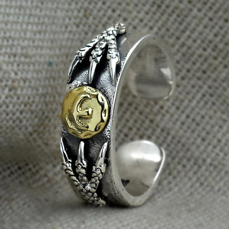 

Кольцо мужское из серебра 925 пробы, в виде когтя орла