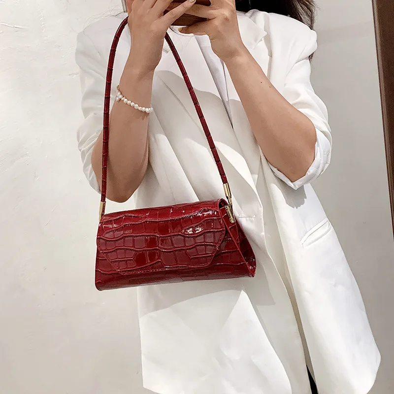 

2021 Summer Pu Leather Summer Women Bag Baguette Luxury Fashion Leisure One Shoulder Crossbody Underarm Bag Fashionable Purses