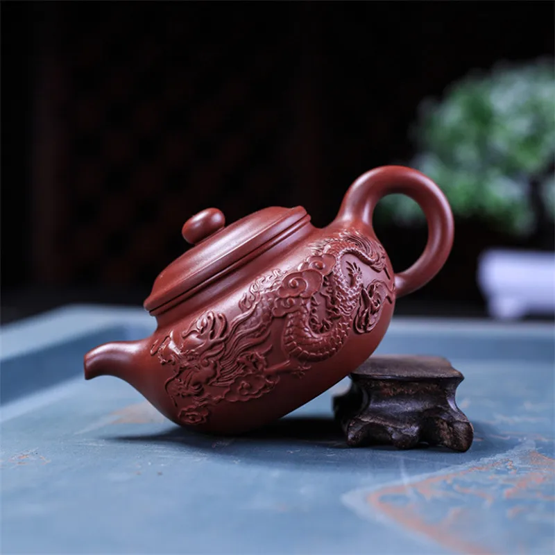 Исин фиолетовый глиняный подлинные тиснением чайник с драконом со шпилькой