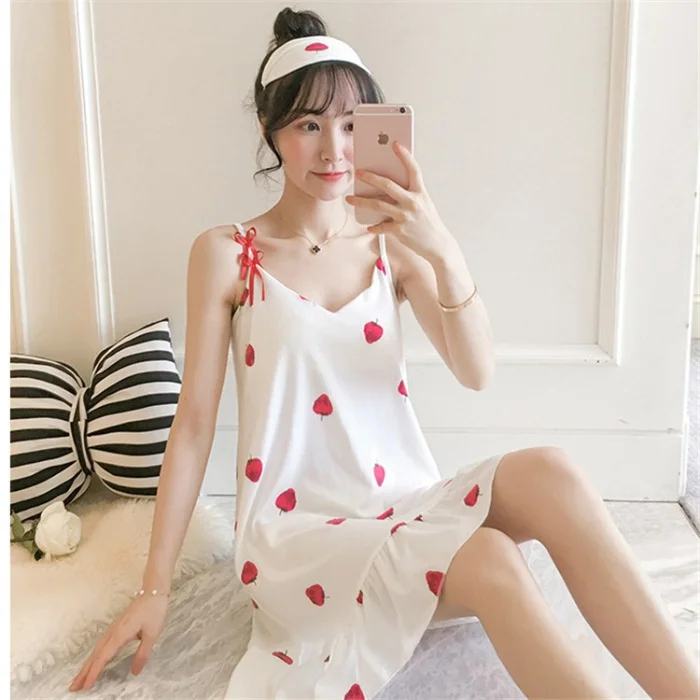 

2021 Plus Size Pajamas Sets Women Sheer Lace Satin Sexy Halterneck Cami Top Shorts Set Backless 1 2 Pieces Pajamas Suits