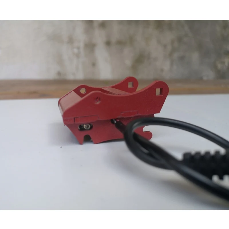 

Metal Excavator Bucket Automatic Changer Accessories For Huina 580 RC Excavator HAU RC car parts