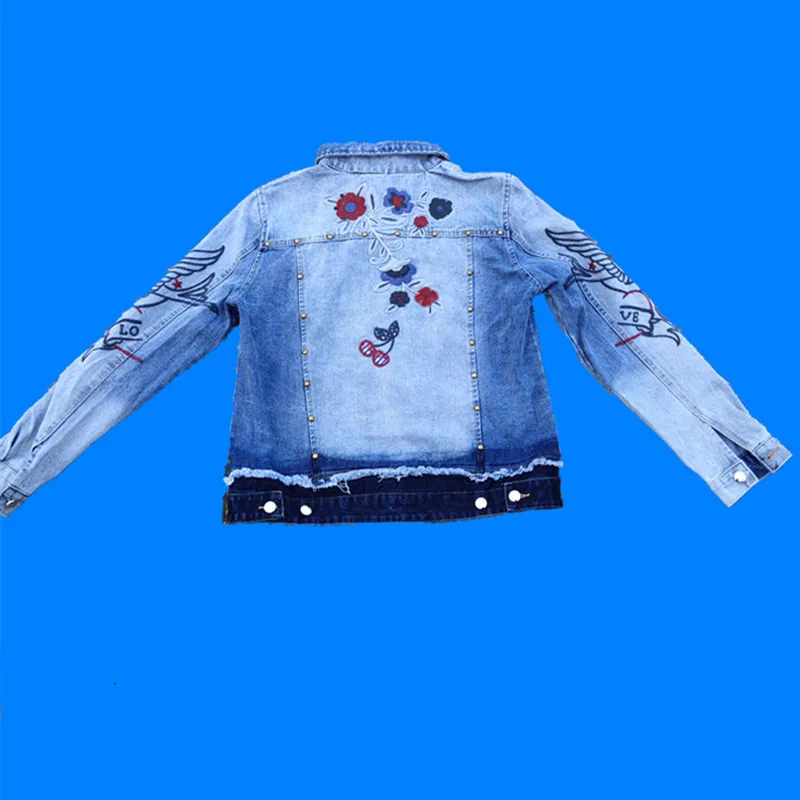 

2020 New Spring Autumn short Denim Jacket Women Korean New Embroidery Beaded Sequins Jeans Jacket Loose Ladies Denim Jackets