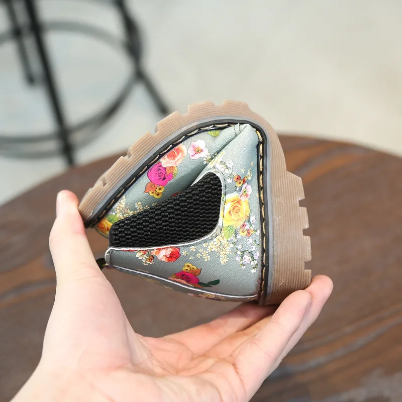 Зимние новые детские ботинки мартинсы с принтом Нескользящие Детские на плоской