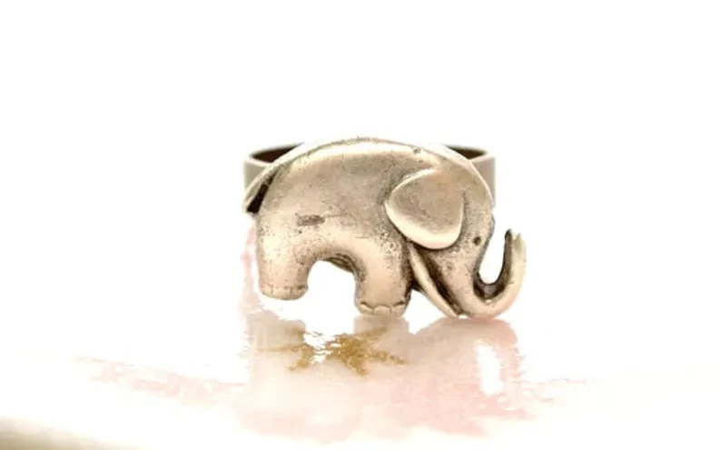 

Casual Flat Elephant Shape Rings Cute Style Couple Mens For Women Kids Jewelry Party Animal Wedding Bands Whole sale C351