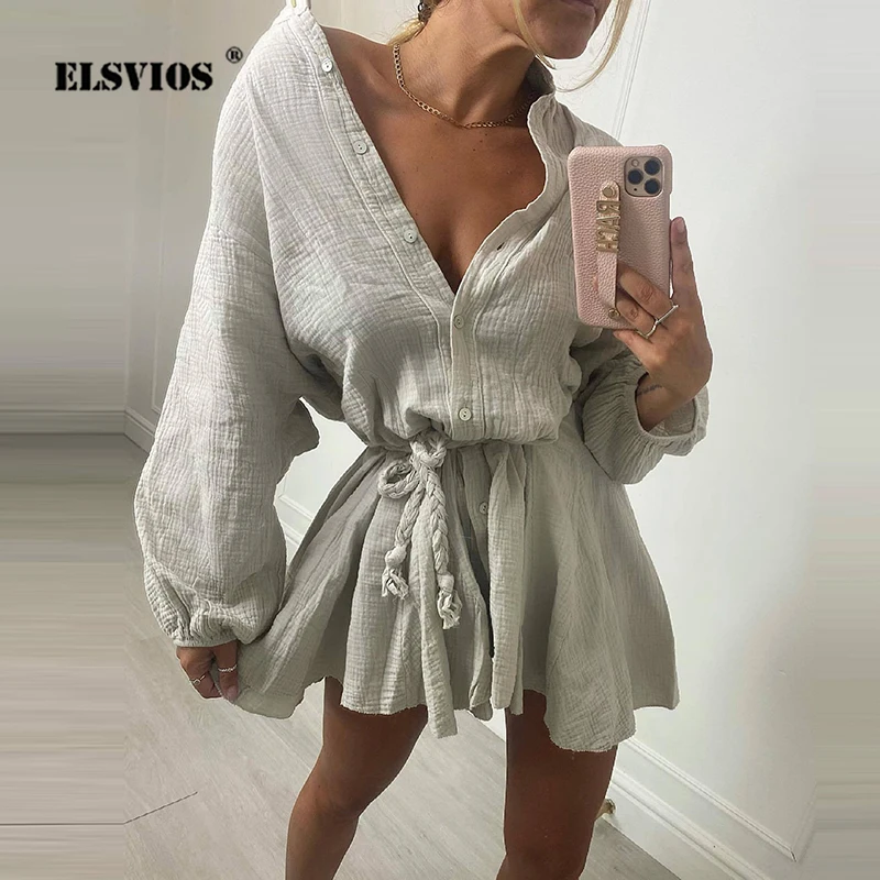 

Женское платье с V-образным вырезом и рукавами-фонариками