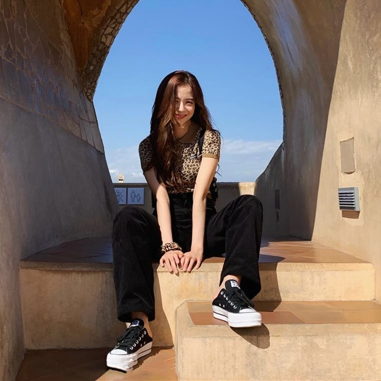 Новые летние футболки kpop со Yea Ji IU Lee Eun женская повседневная трикотажная