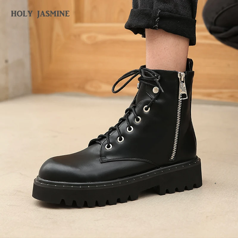 

2020 Autumn Winter New Casual Thick-soled Ultra-light Student Shoes All-match Net Red Explosion Women Ankle Work & Safety Rubber