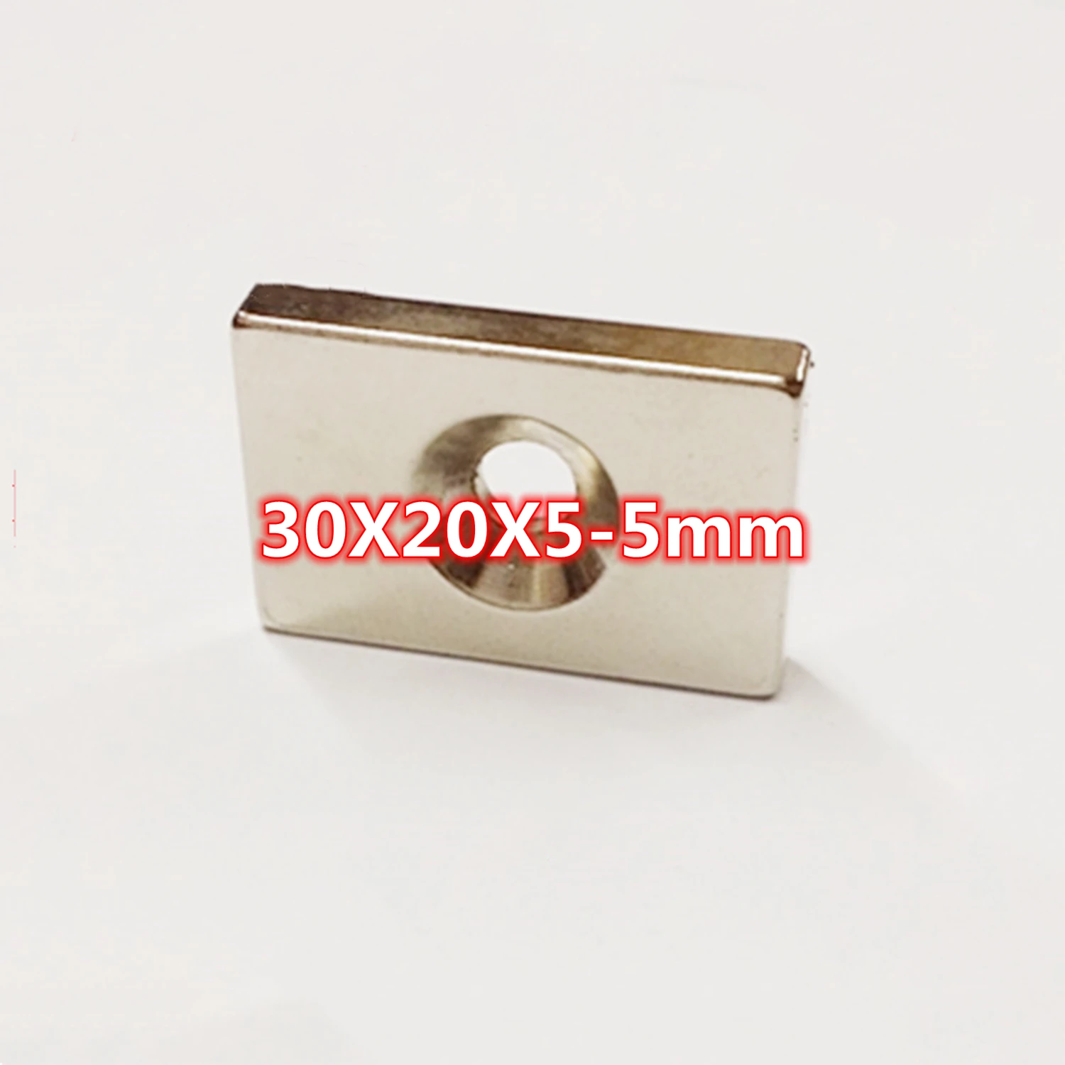 Постоянный неодимовый магнит с одним отверстием высокопрочный квадратный NdFeB