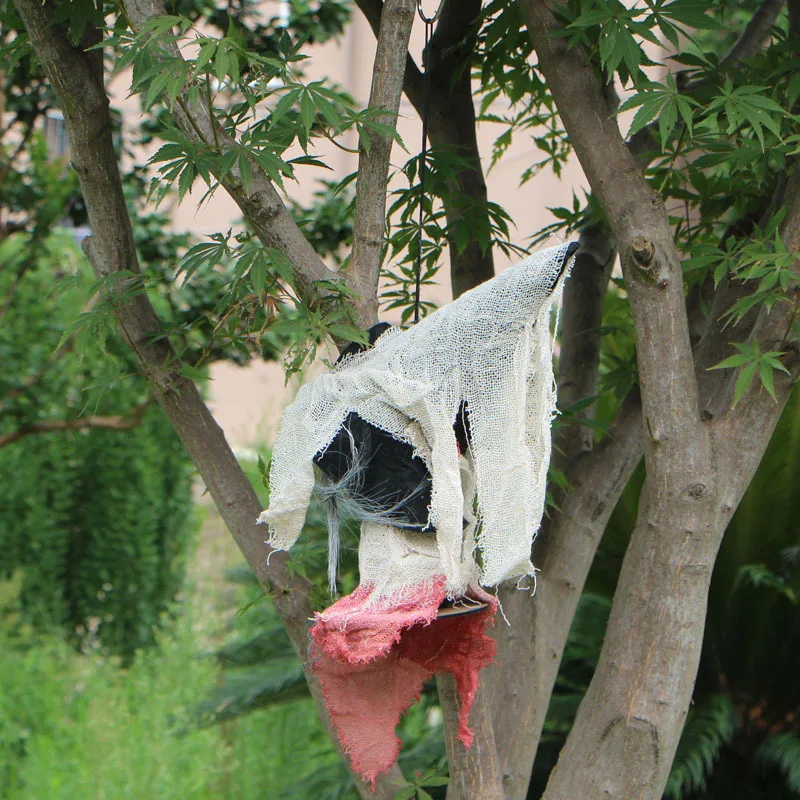 

Halloween Decorations Skull Skull Necklace Hanging Ghost Bar KTV Ghost Festival Horror Trick Scary Props Wholesale