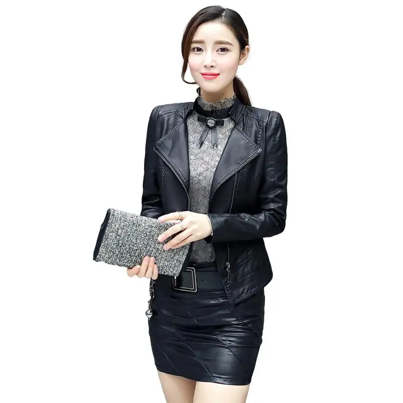 Женский комплект из двух предметов блейзер и юбка искусственной кожи на осень