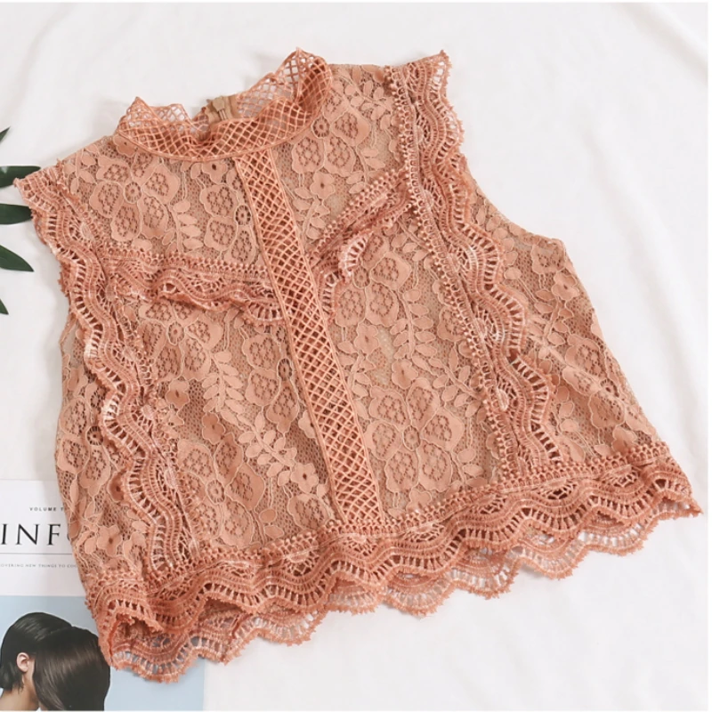 

Summer Women Fashion Crochet Lace Tank Vest Ladies Sexy Hollow Out Lacework Floral Straight Sleeves Stand Collar Crop Top 2021