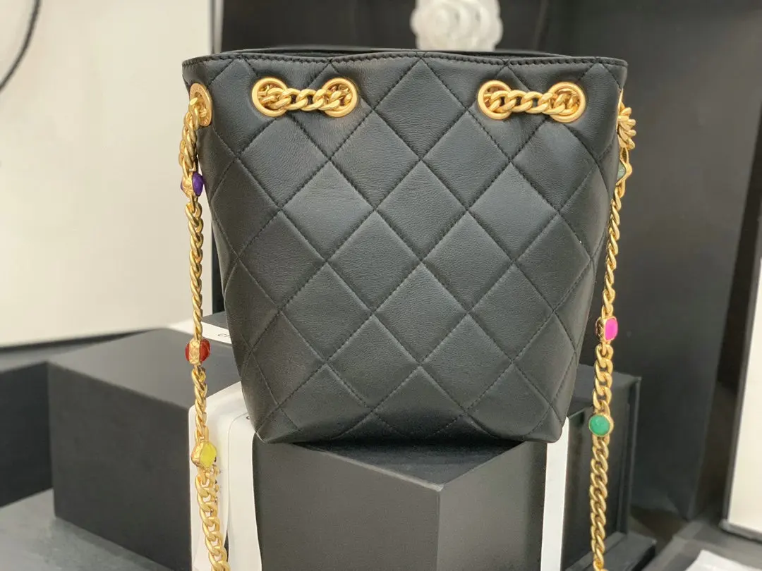 

2020 Women's New Fashion Shoulder Bag luxury brandBag High-end Women's Lambskin Messenger bag Shopping Bag Card package wallet