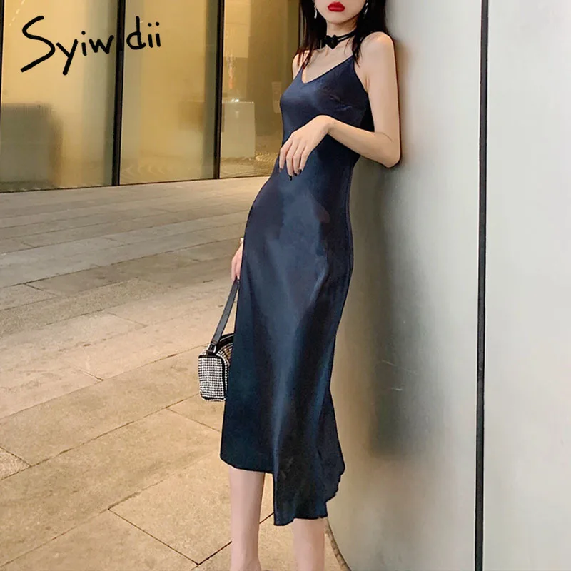 Сексуальное женское атласное шелковое платье на бретельках с открытой спиной