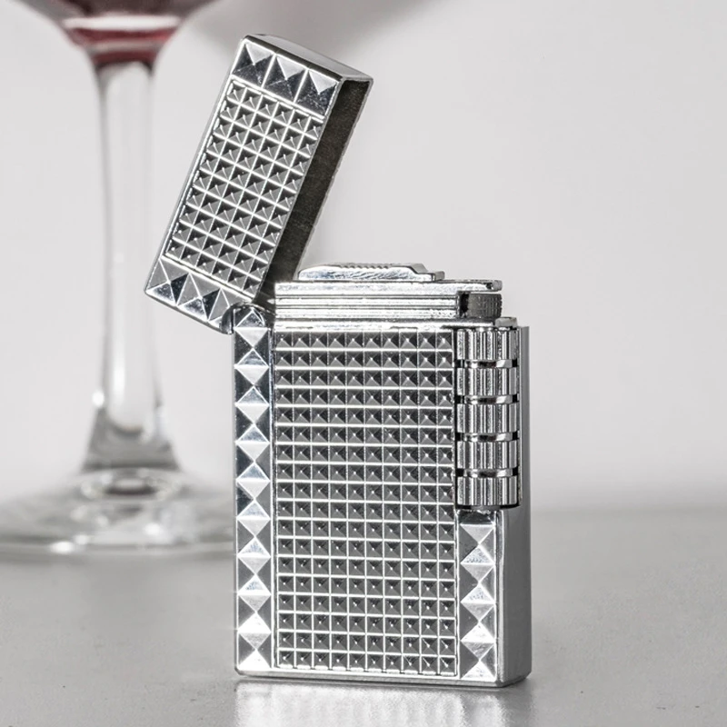 Керосиновая зажигалка многоразовая масляная металлическая гладкая с