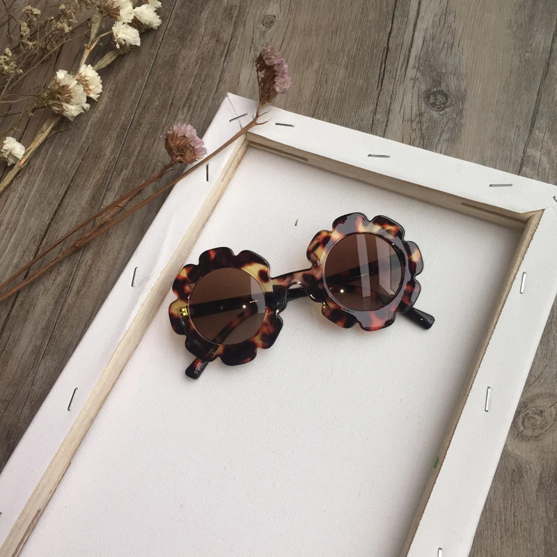 

New Toddler Summer Kids Baby Girls Beach Sunglasses Child Baby Sun Outdoor Wear Sunflower Glasses Kids Gift