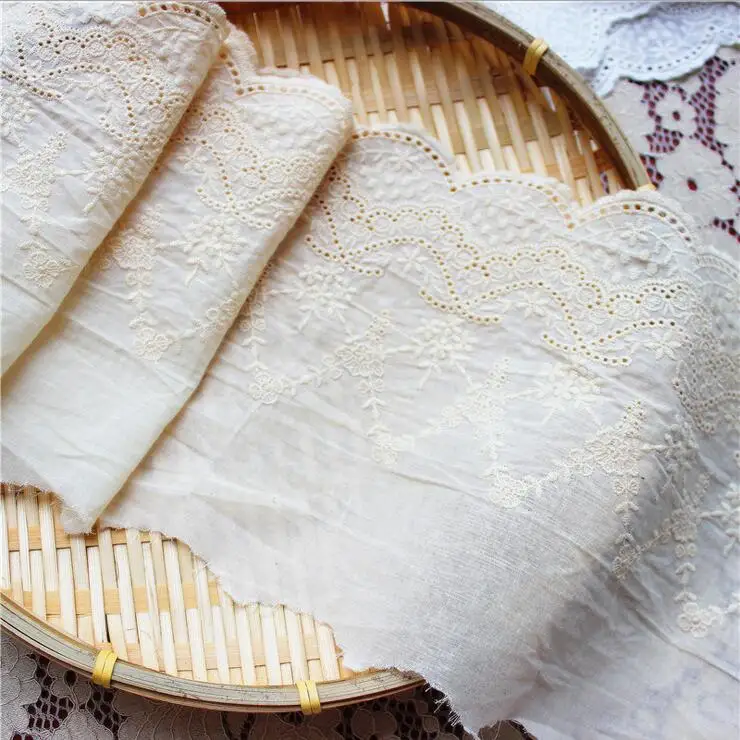 2 ярда/лот белого/бежевого цвета с классическим узором из хлопчатобумажной