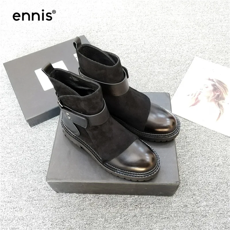 ENNIS/Новинка года; женские ботинки черного цвета; женские ботинки из натуральной кожи на платформе; ботинки из замши с пряжкой; дизайнерская обувь; сезон осень-зима; A8182