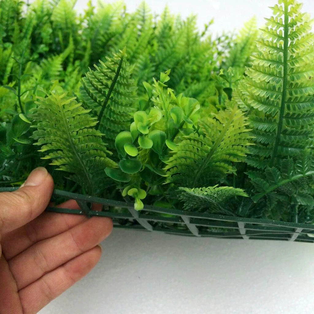 Искусственная зеленая синтетическая трава 40*60 см газон в форме сердца