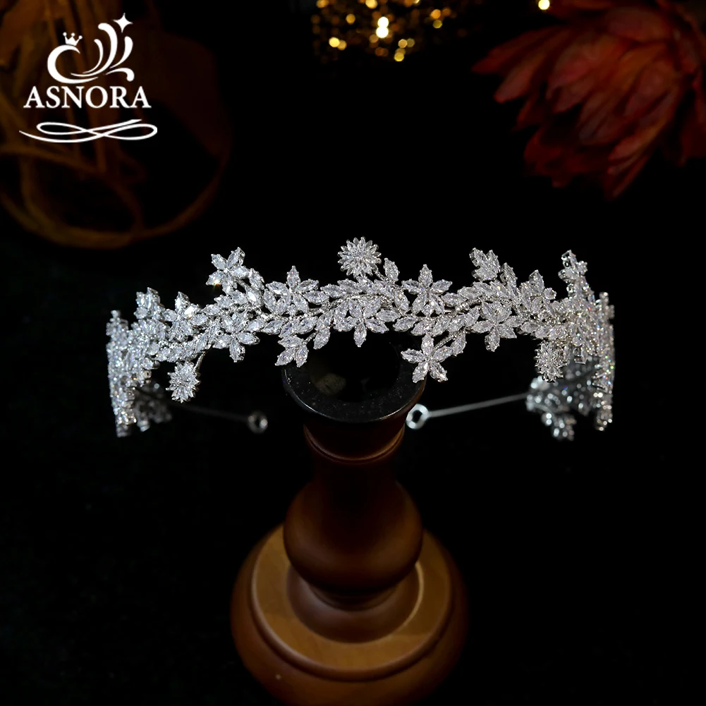 

Luxury Fashion Bridal Crown Wedding Hair Accessories CZ Flower Vine Crystal Headband For Women Jewelry Retro Crowns and Tiaras