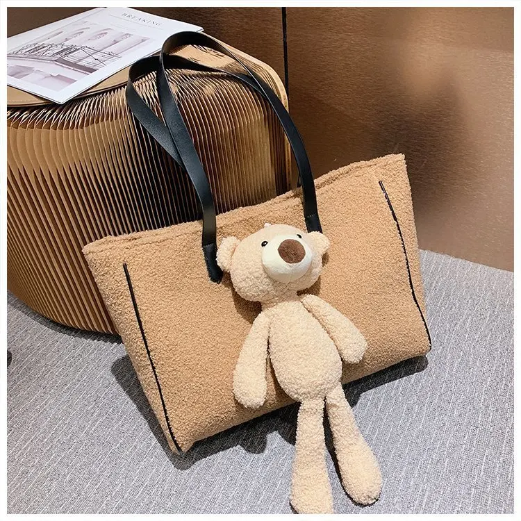 

Large-capacity Women's Bag Women's Bag 2020 Winter New Fashion Lamb Hair Tote Tote Bag Korean Version of The One-shoulder Bag