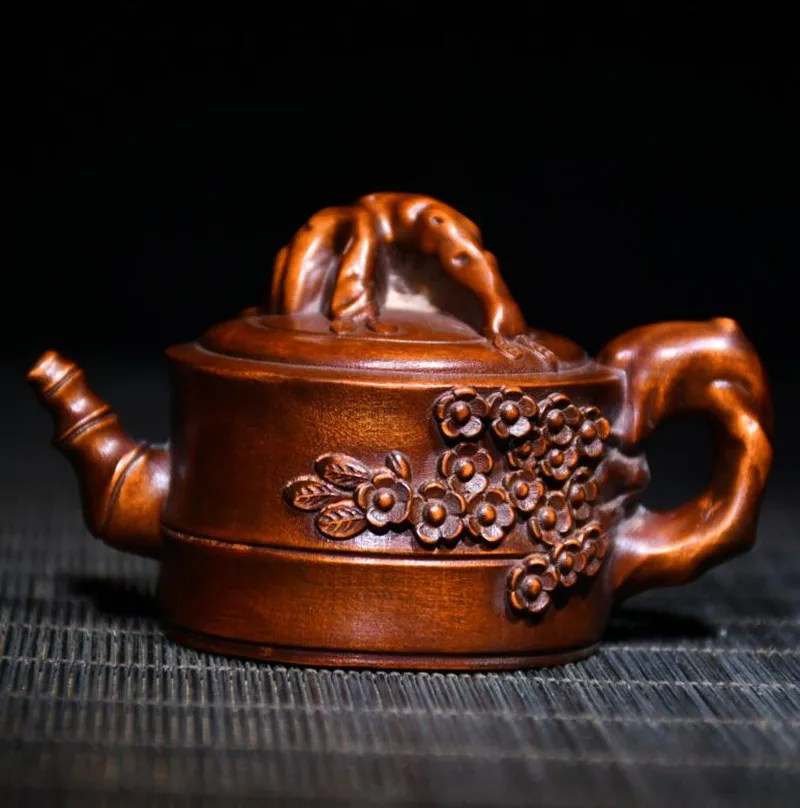 

Archaize seiko Hand-carved boxwood plum blossom teapot small crafts statue