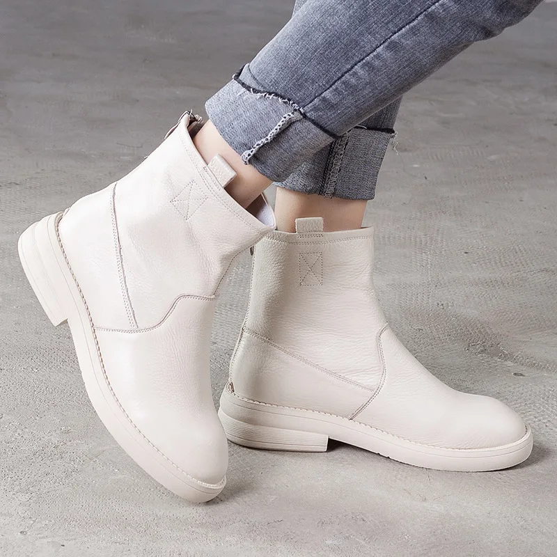 

Осенние женские ботинки из натуральной кожи бежевого цвета новые модные спортивные ботинки на среднем каблуке с круглым носком на молнии п...