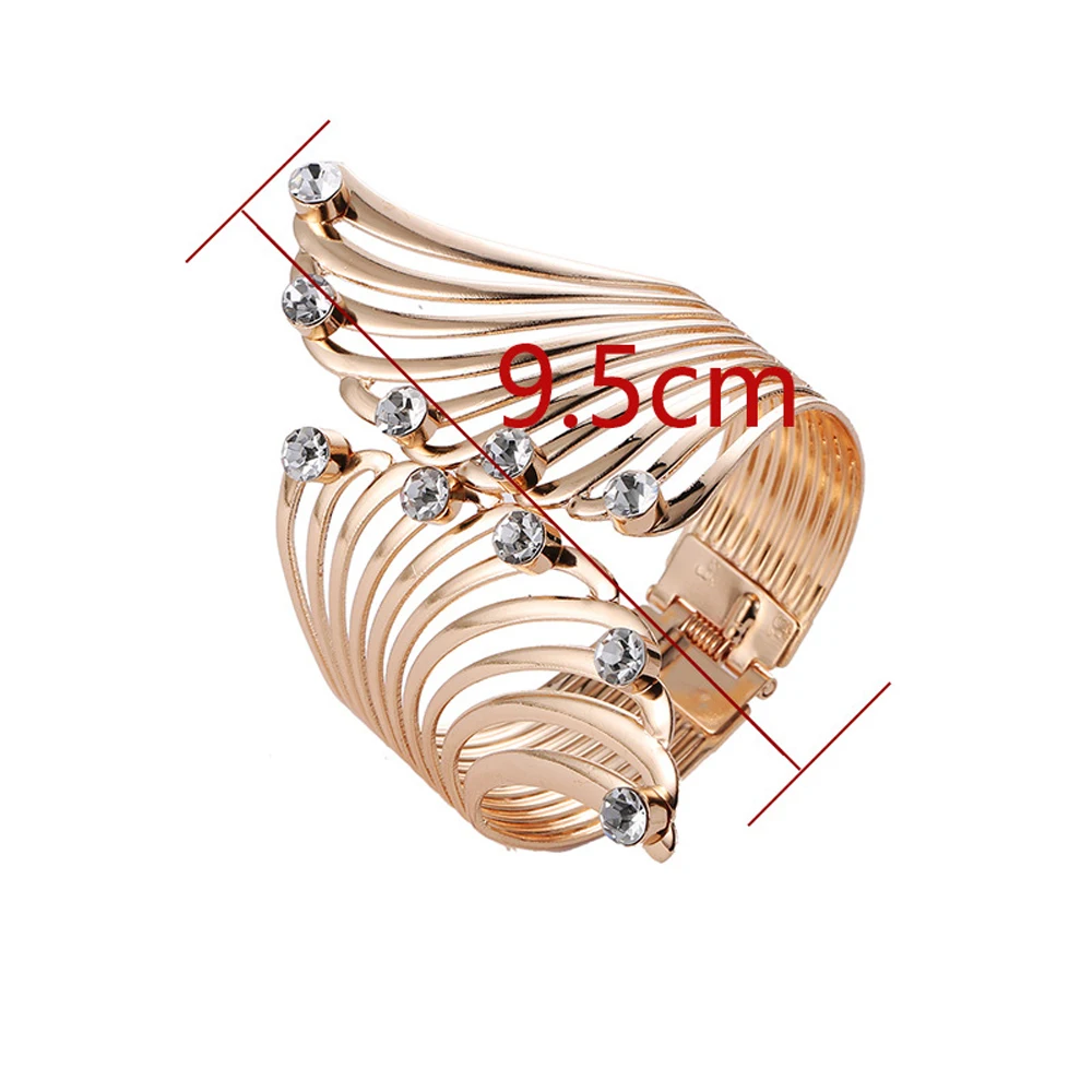 

Luxury Feather Rhinestone Bangle Glitter Metal Hollow Wrist Decor for Women Fashion Wings Cuff Bangle Jewelry s