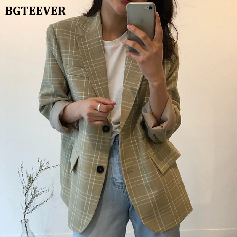 

BGTEEVER Vintage Notched Collar Plaid Blazer Jacket for Women 2020 Autumn Chic Single-breasted Loose Female Suit Outwear