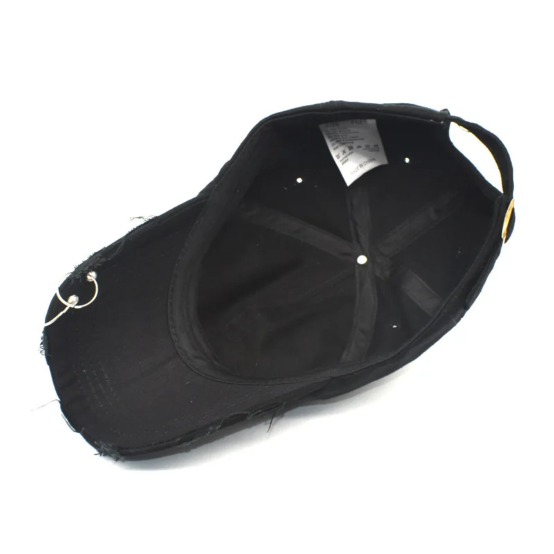 Регулируемая бейсболка с вышивкой и кольцом