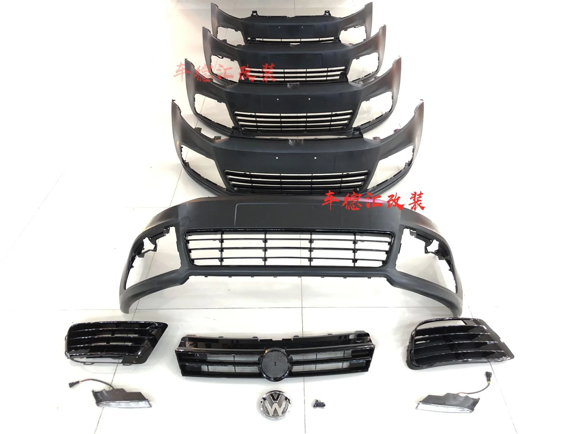 Костюм для Volkswagen Big Polo Ti Refits R20 Bar r версия объемная Передняя боковая юбка |