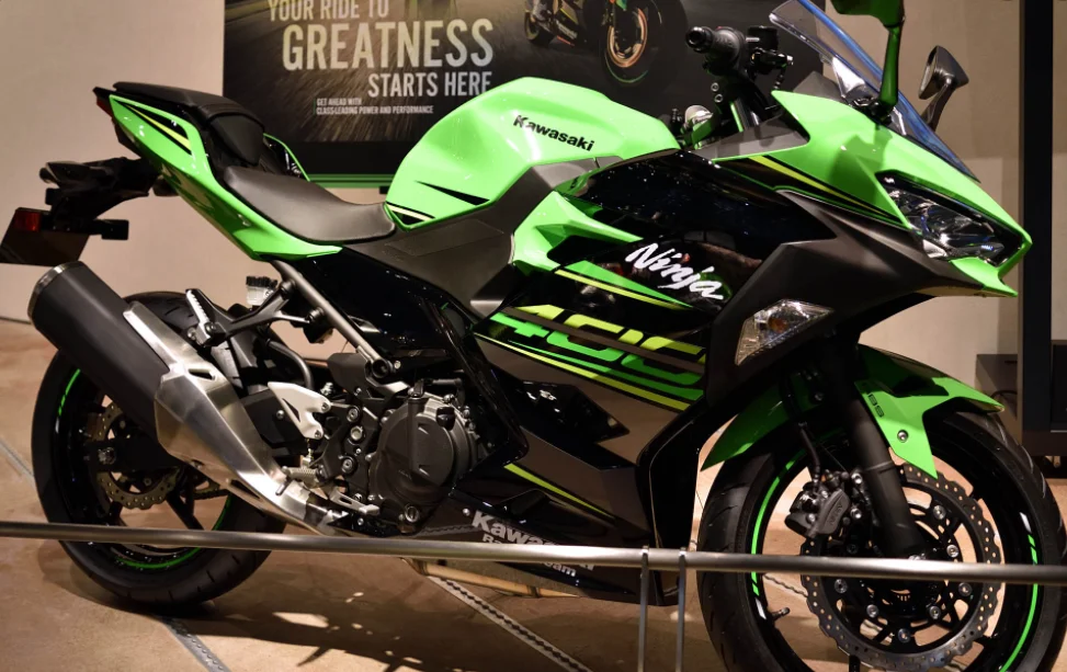 

Green NINJA400 ABS Motorcycle Racing Fairing Shell High-quality Injection Molding For Ninja400 NINJA400 ZX4R 18 19 20 21