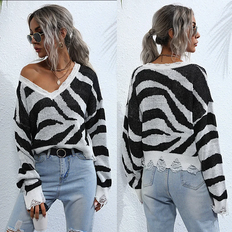 

Autumn 2021 W Zebra Knit Bottom With V-Neck Sweater New Fashion Tops For Women