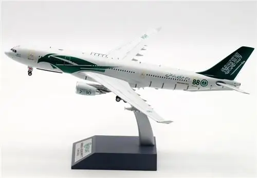 Модель самолета ВВС Саудовской Аравии A330 MRTT 2403 1/200 diecast |