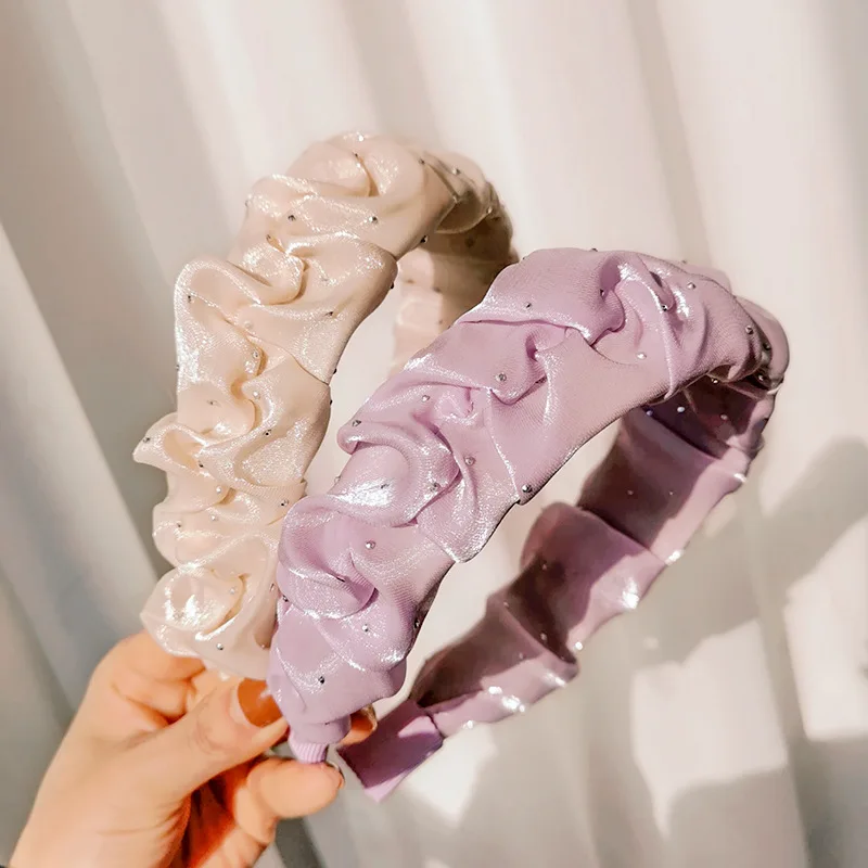 

Ободок для волос женский с широкими краями, модная яркая шелковая элегантная повязка на голову со складками, яркий обруч карамельных цветов...