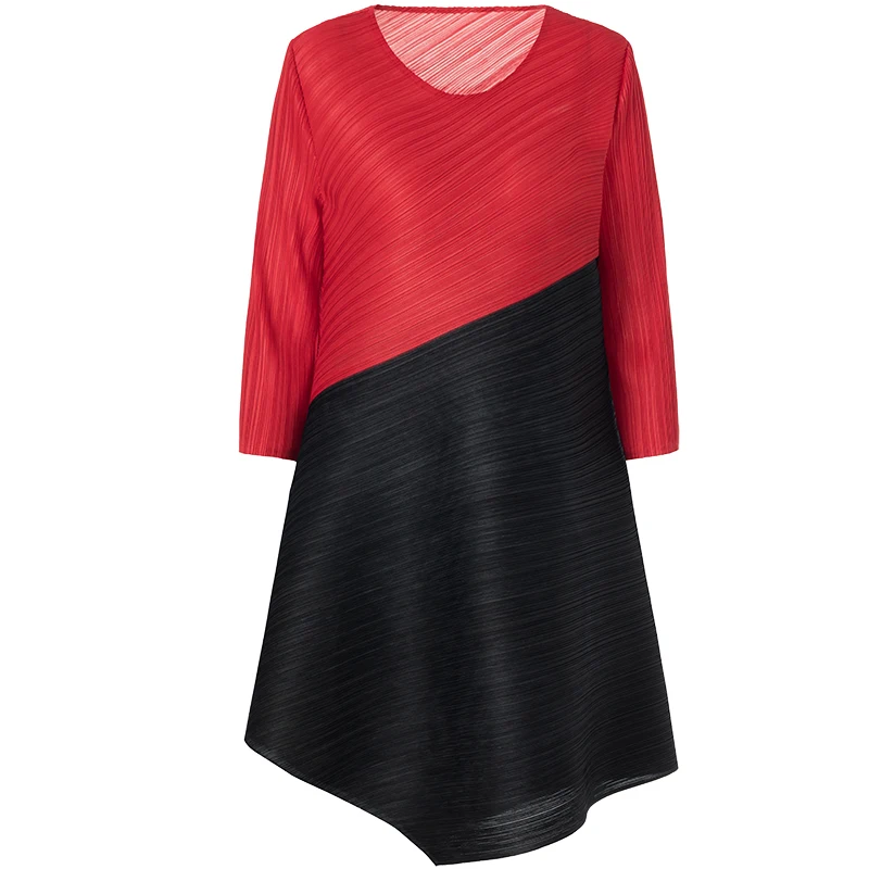 

Plus Size Dress Woman 2020 Spring Contrast Color Patchwork Round Neck Three Quarter Sleeves Loose Elastic Miyake Pleated Dress