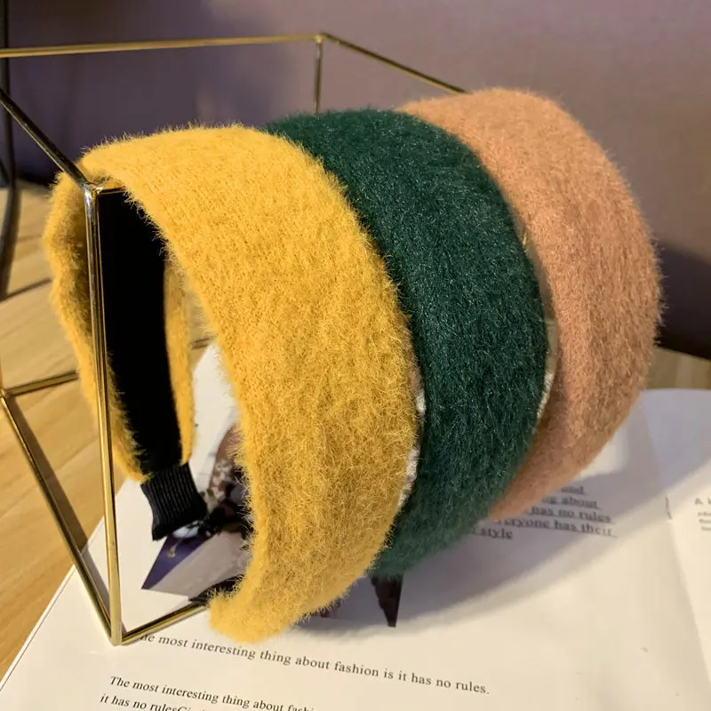 

Высокая-конец заколка для волос из меха норки темперамент все-в комплекте с повязкой на голову для простой широкий Двусторонняя плюшевый св...