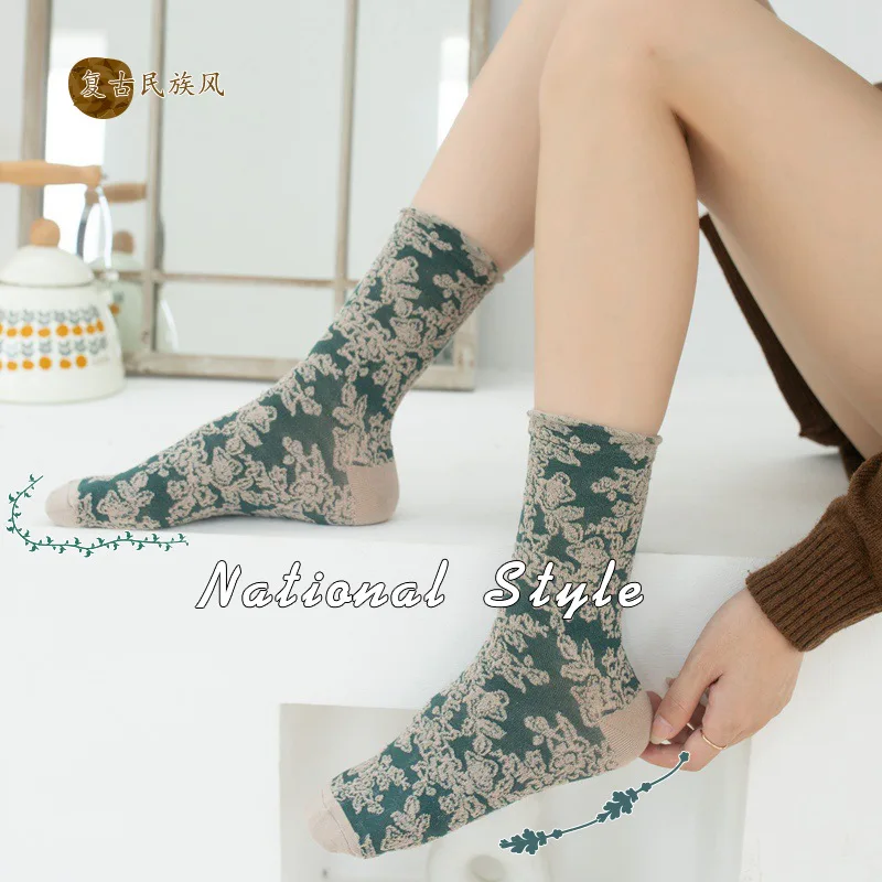 5 Pairs Fashion Harajuku Retro Embroidery Woman Socks Japanese Kawaii Cute Socks Ethnic Lolita Tube Socks Women Christmas Gift