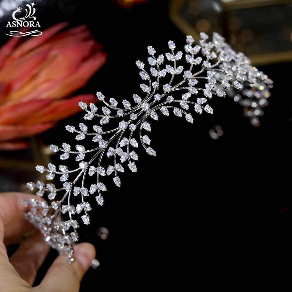 

Fashion Cubic Zirconia Wedding Hairband Bridesmaid Accessories Cubic Zirconia Crown Ladies Jewelry Star Turban Bridal Crown