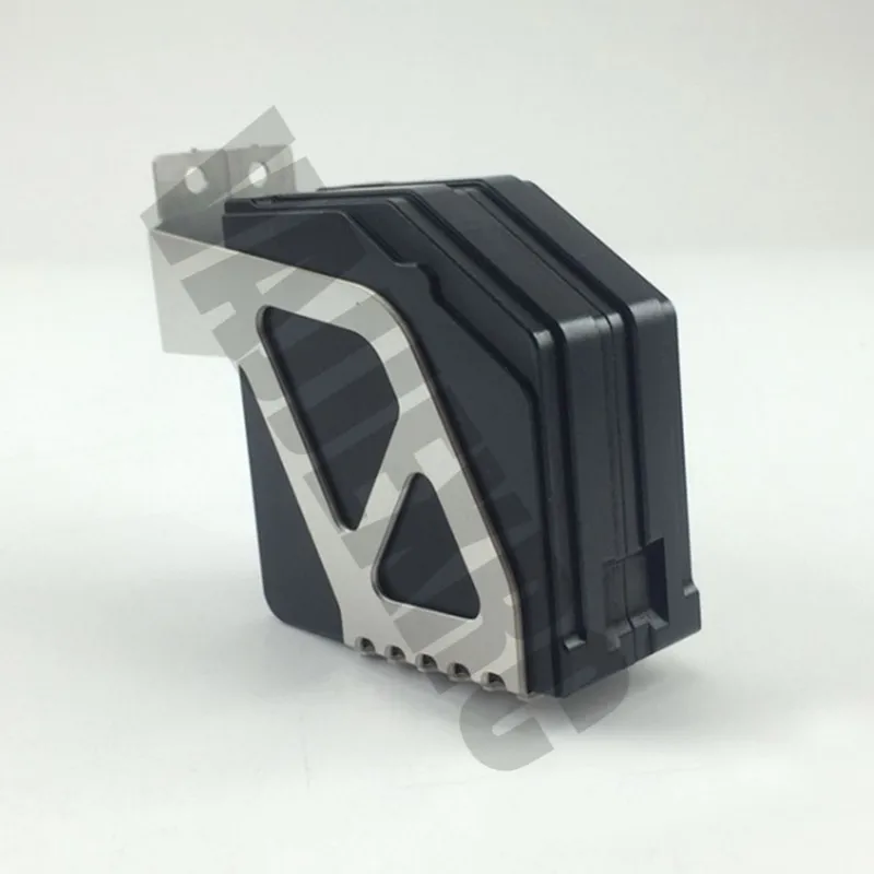 

Simulation Black Metal Water Tank for Tamiya 1/14 Remote Control Truck Trailer Scania R620 Volvo Fh16 Actros 3363