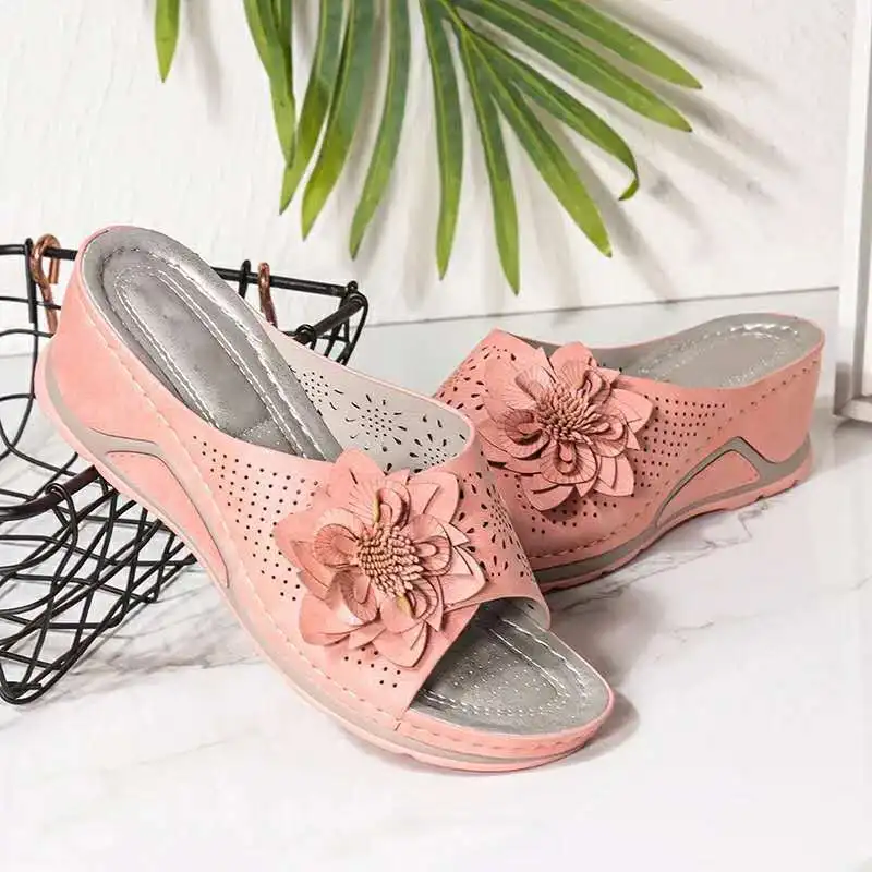 

Women's shoes 2020 new summer slope heel casual flowers outer wear slippers female plus size summer slipper