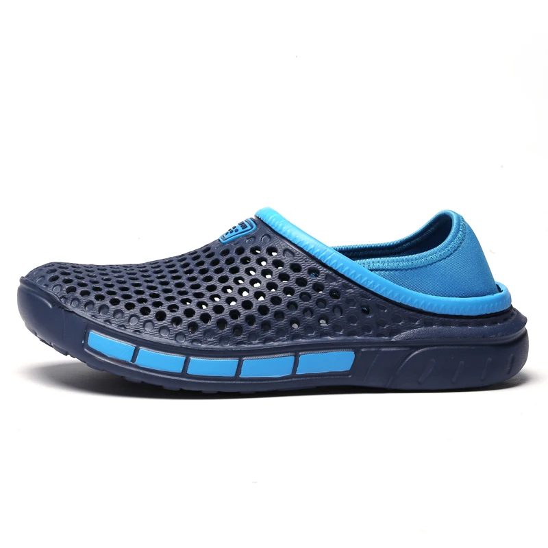 

New Summer Aqua Shoes Men's Outdoor Hollow Out Beach Water Flats Slip On Breathable Lightweight Sandals Zapatos Hombre