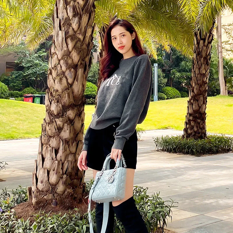 

Autumn and winter new letter pin embroidery long sleeve women's loose and versatile grey sweater men's and women's same sweater