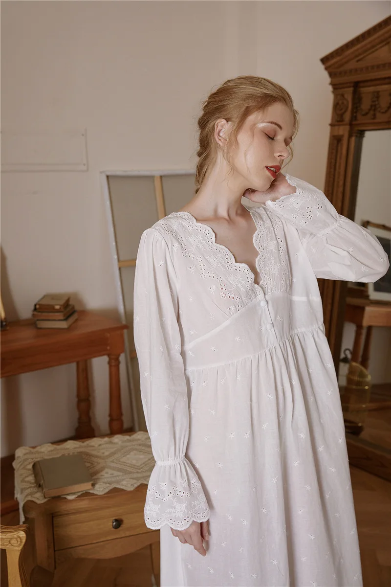 

Simple Nightdress Women 2021 Spring&Autumn New Retro Solid V-neck Hollow Lace Nightgown Ruffled Cuffs Long Sleeping Dress New